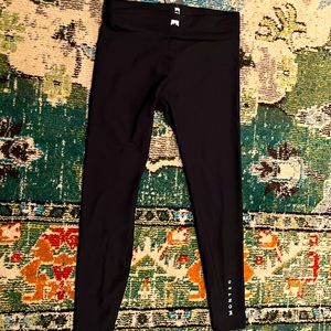 large black montec BRAND NEW leggings